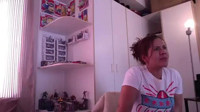 Sara_Brandon from StripChat