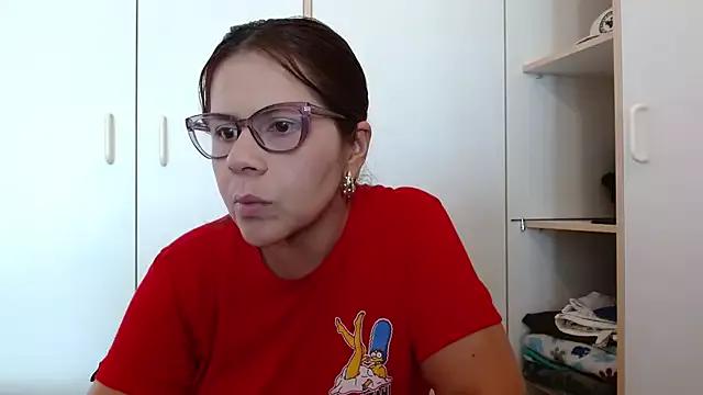 Sara_Brandon from StripChat is Freechat