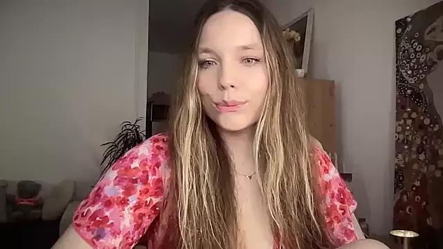 Sara_Browney from StripChat