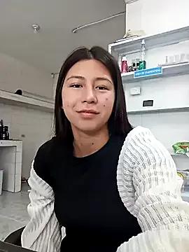 Sara_Brownx from StripChat