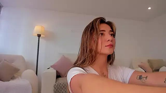 sara_cruz011 from StripChat