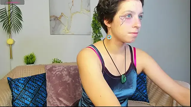 Sara_Frayer from StripChat is Freechat