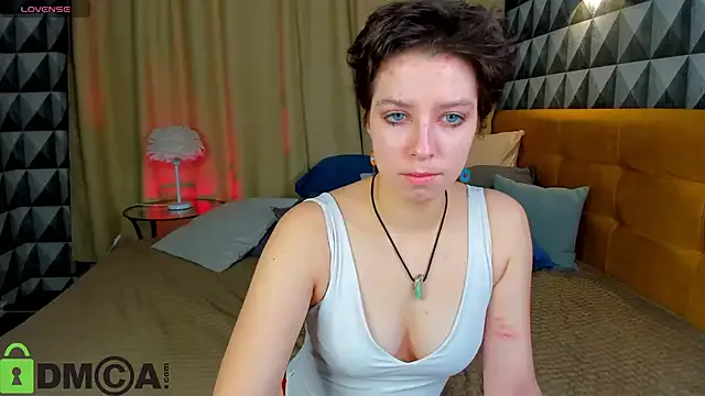 Sara_Frayer on StripChat 