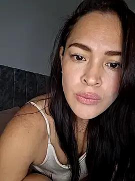 Sara_Gutierres10 from StripChat is Freechat