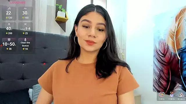 Sara_Johnsonn from StripChat