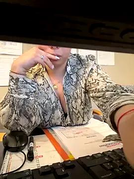 sara_laimaroc from StripChat
