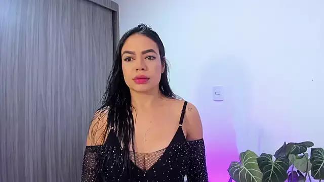 Sara_Leblanc from StripChat