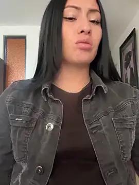 Sara_luna_ from StripChat