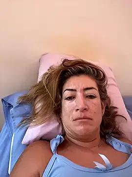 sara_peters_ from StripChat is Freechat