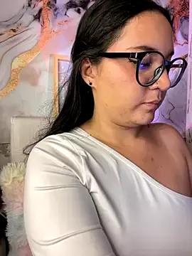 sara_roy04_ from StripChat