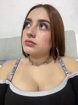 Sara_Somers1 from StripChat is Freechat
