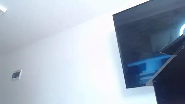 SARA_TS_FOX from StripChat