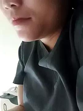 Sara_xo2xx from StripChat