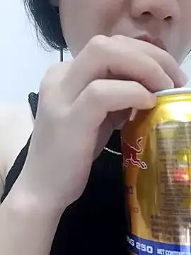 Sara_xo2xx from StripChat is Freechat