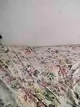 Saraa-loove from StripChat is Freechat
