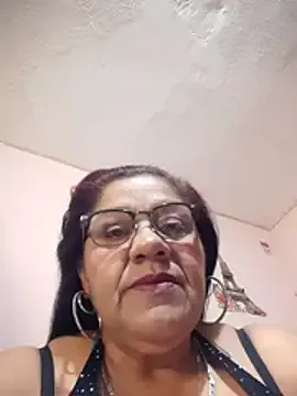 Saraagreys1 from StripChat is Freechat