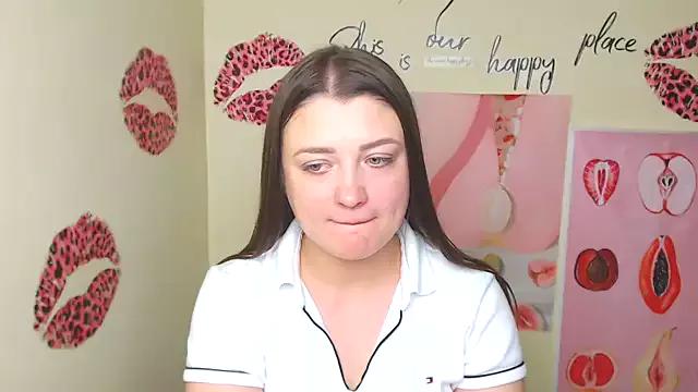 Saraah_doll from StripChat is Freechat