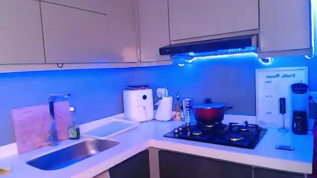 SaraAndrade_ on StripChat 