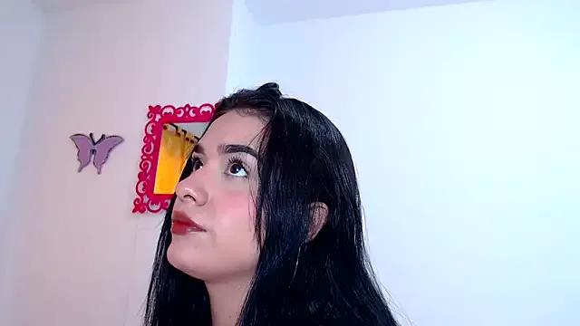 SaraBlosson from StripChat