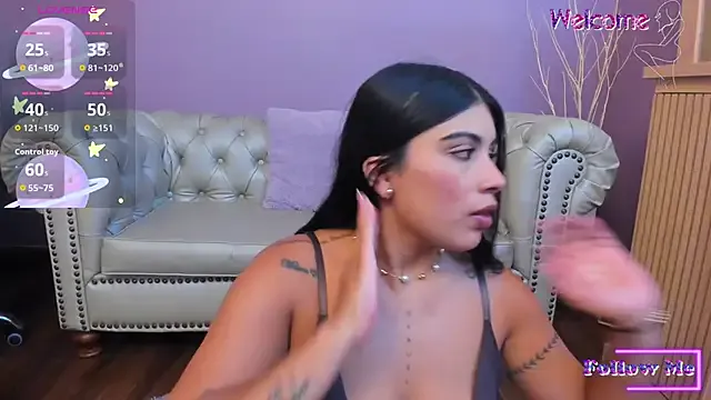 Sarabony from StripChat