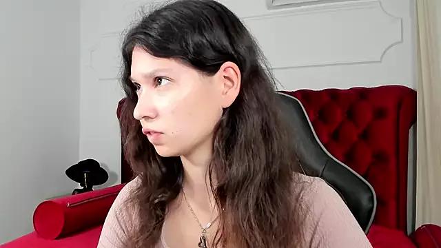 SaraDenar from StripChat is Freechat