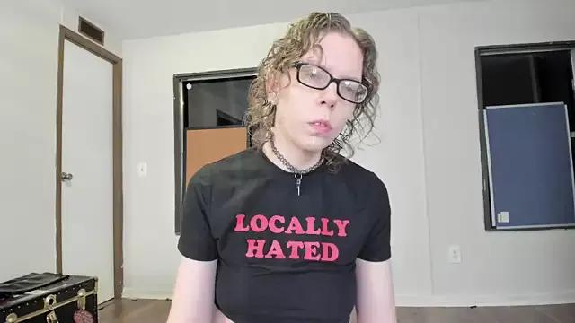 SaraDesirexo from StripChat