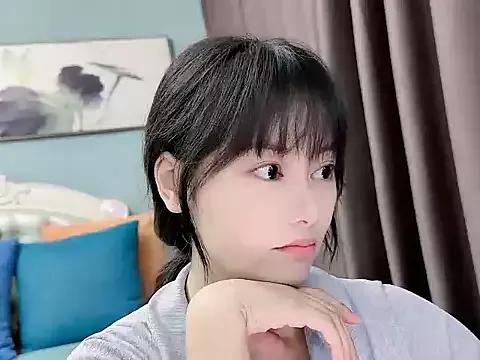 sarah111 from StripChat is Freechat