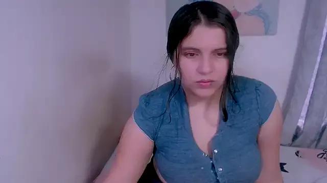 sarah_aguilar from StripChat is Freechat