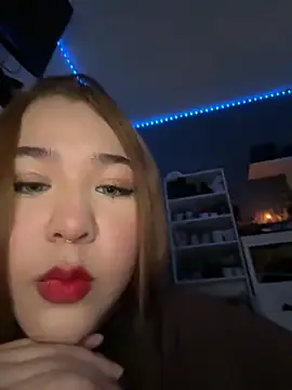 Sarah_camm from StripChat