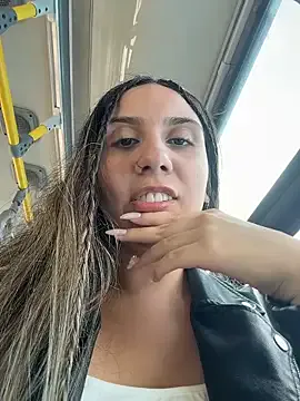 sarah_honey__ on StripChat 