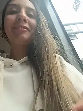 sarah_honey__ on StripChat 