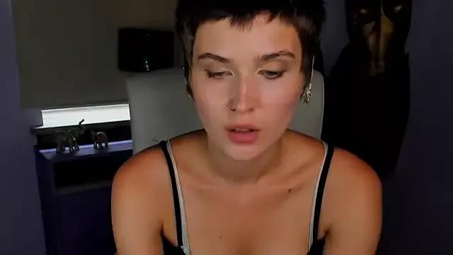 Sarah_perfect from StripChat