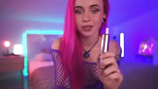 Sarah_Pink from StripChat