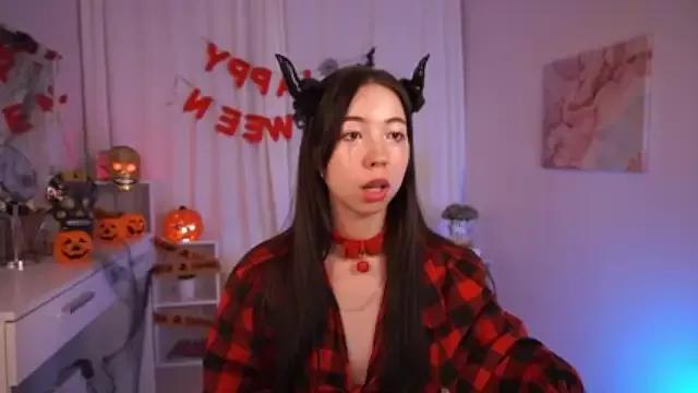 Sarah_Son from StripChat