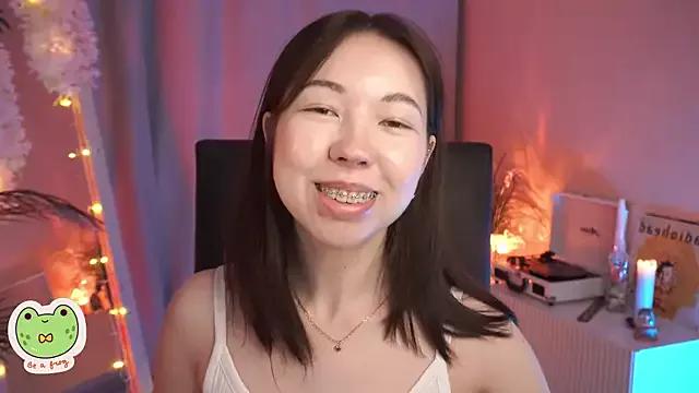 Sarah_Son from StripChat