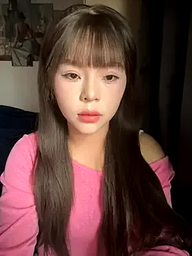 SarahBeii from StripChat is Freechat