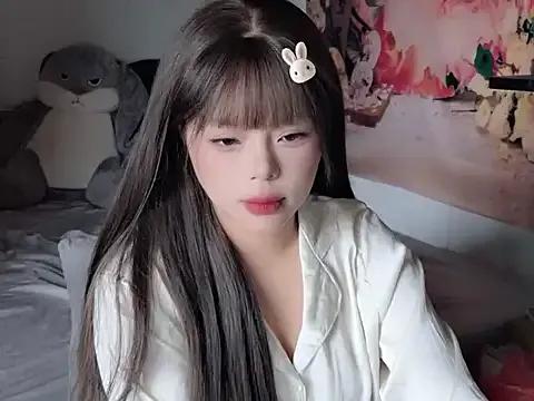 SarahBeii from StripChat is Freechat