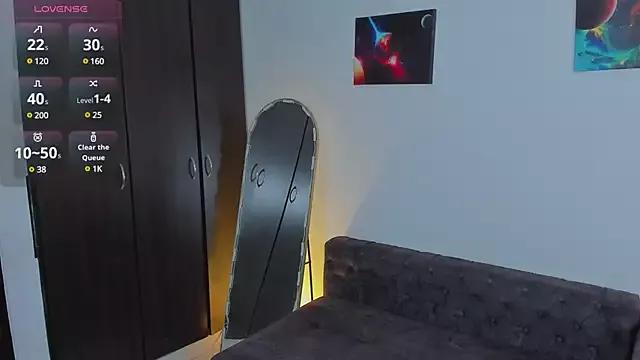 Try our streaming cams variety and talk on a personal level with our adorable girls streamers, showing off their bountiful shapes and dildos.