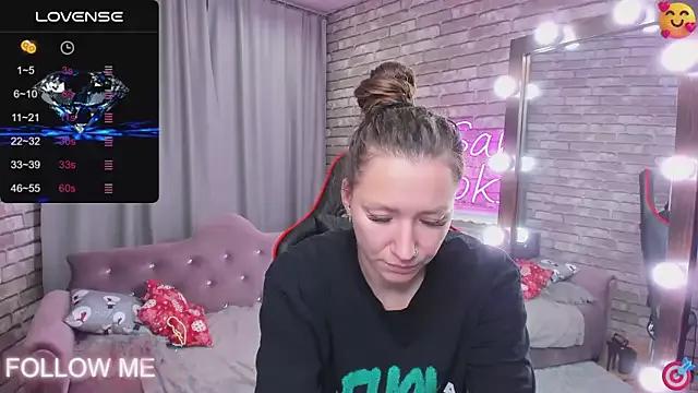Try our streaming cams variety and talk on a personal level with our adorable girls streamers, showing off their bountiful shapes and dildos.
