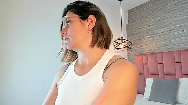 SarahDeyvis from StripChat