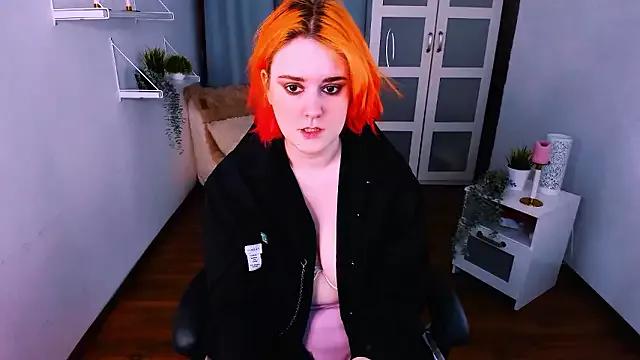 SarahFromTARDIS from StripChat