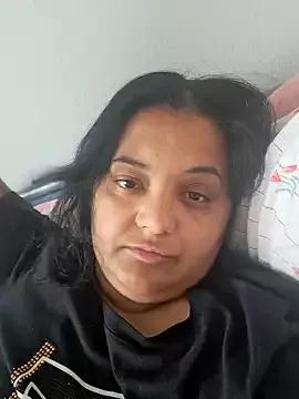 sarahhh1987 from StripChat