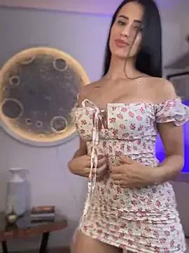 Try our streaming cams variety and talk on a personal level with our adorable girls streamers, showing off their bountiful shapes and dildos.