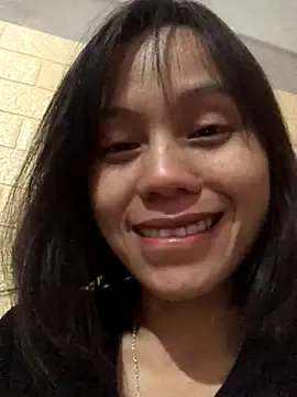 Sarahkiu on StripChat 