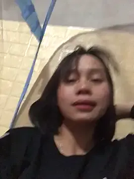 Sarahkiu on StripChat 