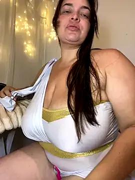 Sarahreyess_11 from StripChat