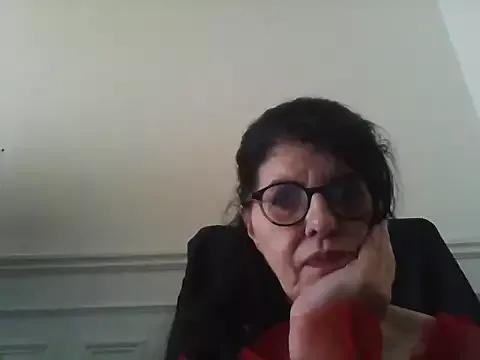 sarahspotlight from StripChat