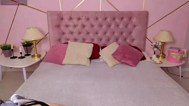 SarahStanley from StripChat