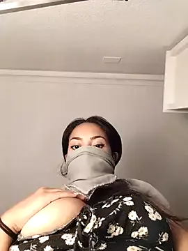 sarahvergen on StripChat 