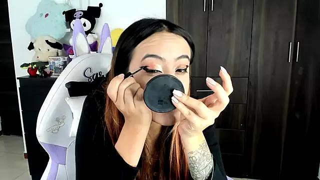 Try our streaming cams variety and talk on a personal level with our adorable girls streamers, showing off their bountiful shapes and dildos.